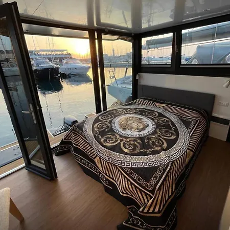 Houseboat - Maggiore Con Jacuzzi * Dormelletto
